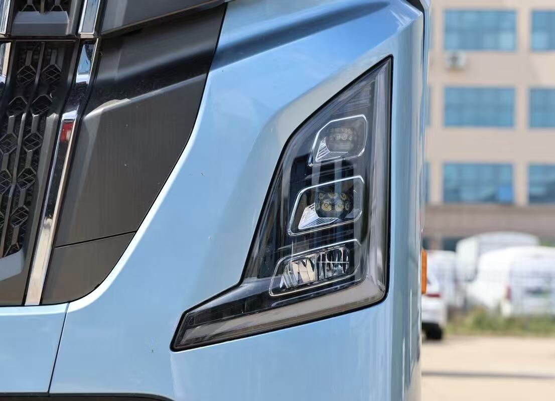 德州伟梵【25款欧曼银河7透镜支架】近光 远光 雾灯支架 安装图解