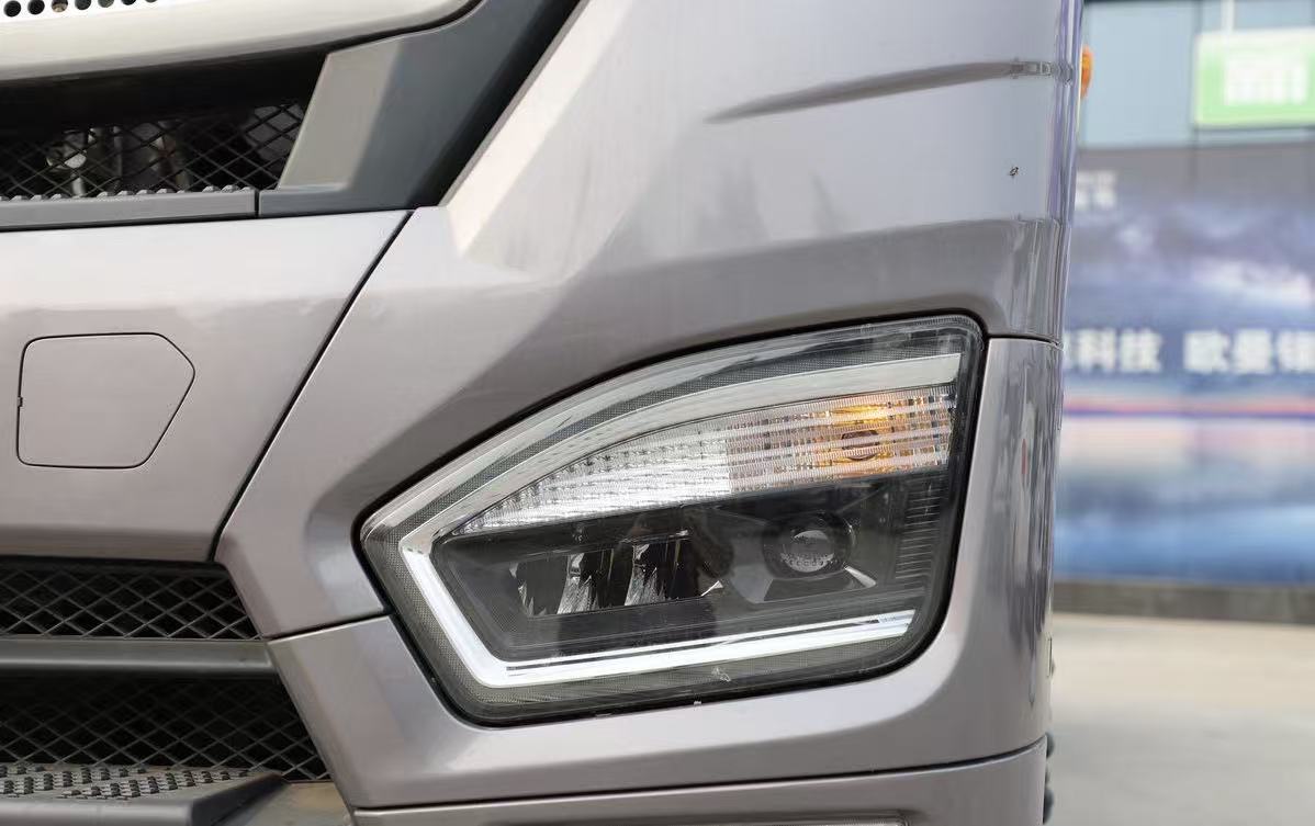 德州伟梵【23款欧曼EST 高配LED款透镜支架】 远近光安装教程