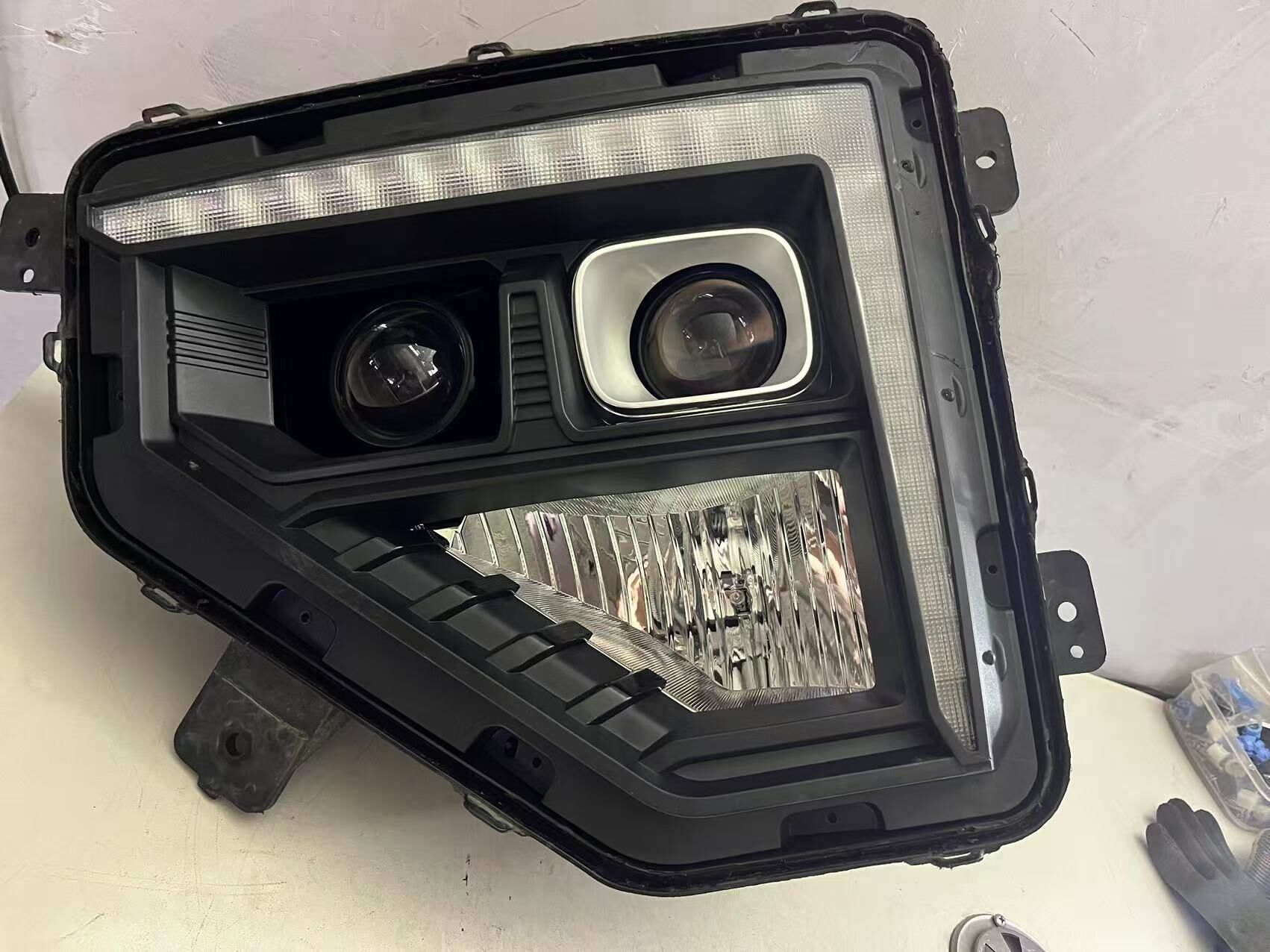 德州伟梵【22-24款东风多利卡D9 D12透镜支架】安装教程