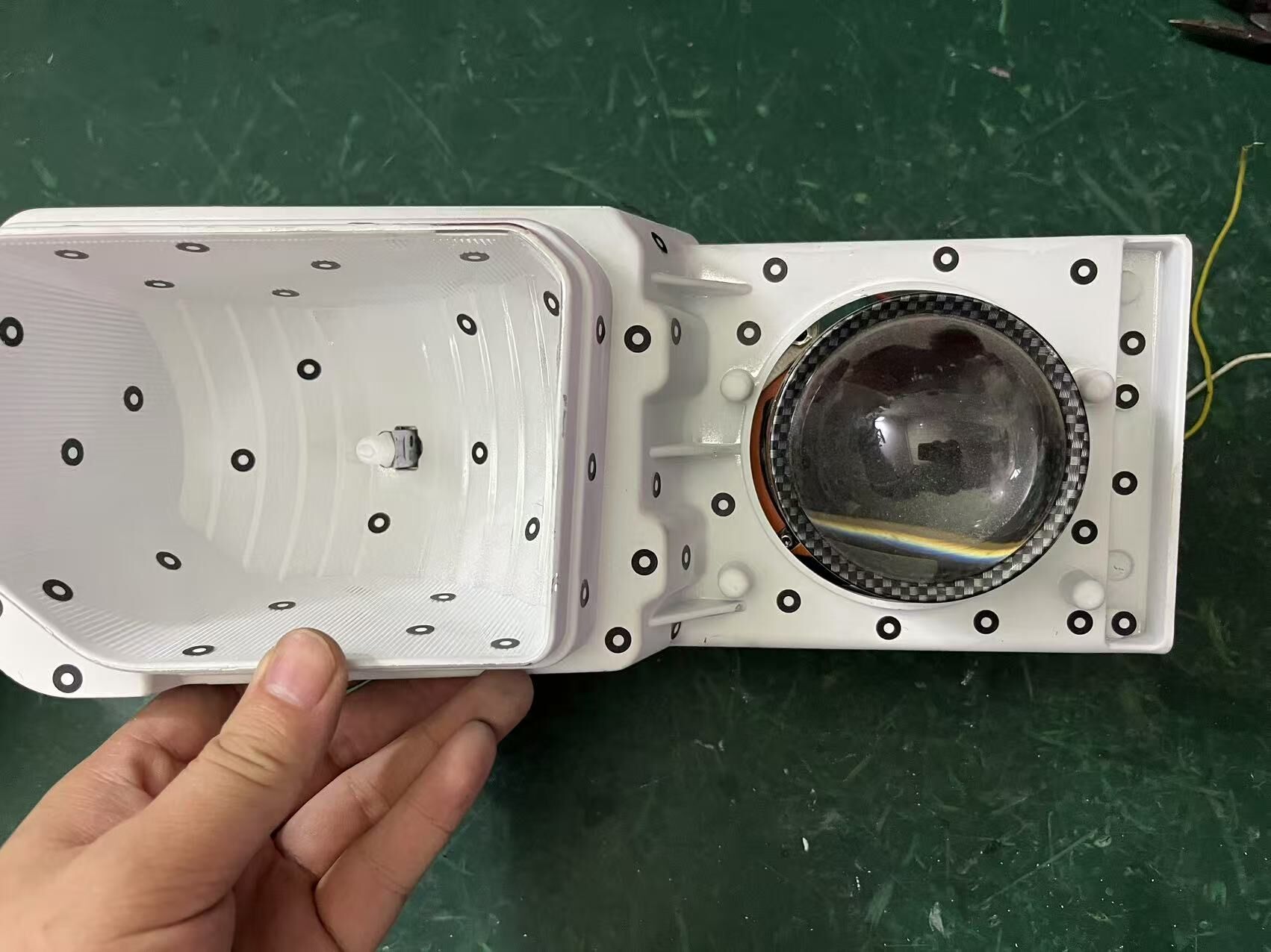 德州伟梵【22-24款东风多利卡D9 D12透镜支架】安装教程