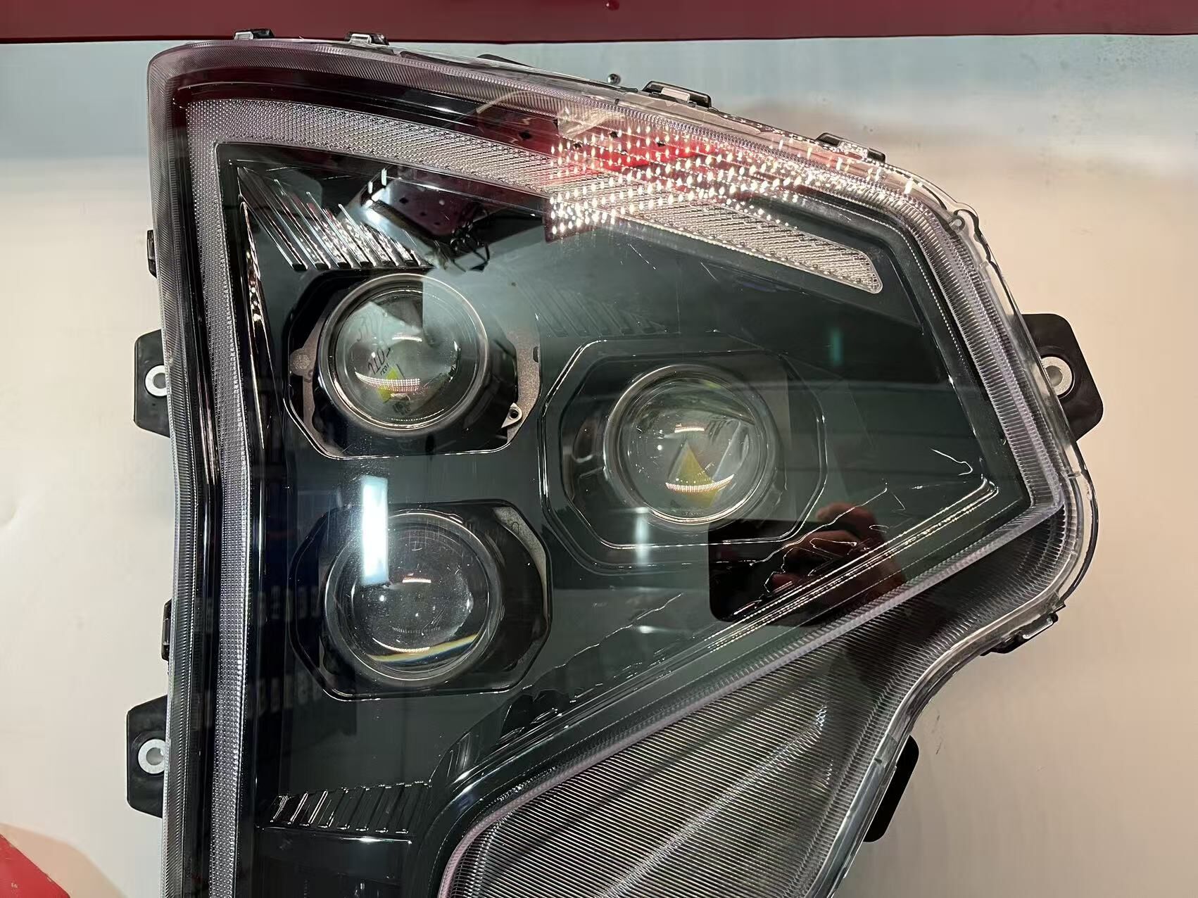 德州伟梵【25款解放JH6鹰航B款透镜支架】远光 近光 安装图解