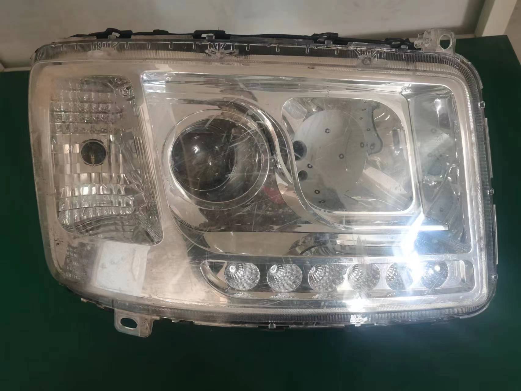 德州伟梵【18-22款东风天龙旗舰KX透镜支架】 安装图解