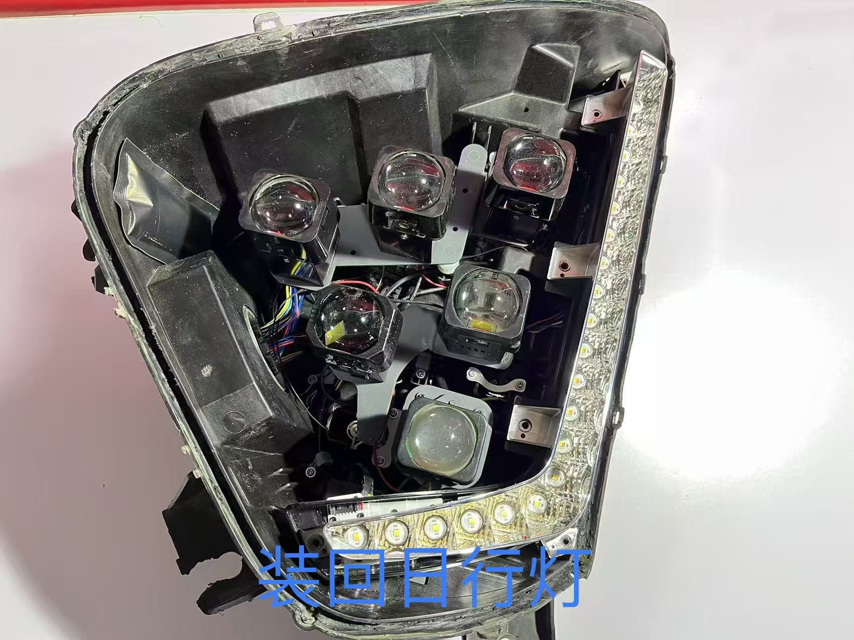 德州伟梵【欧曼银河 GTL星翼 EST星辉矩阵支架】 远光 近光 雾灯安装图解