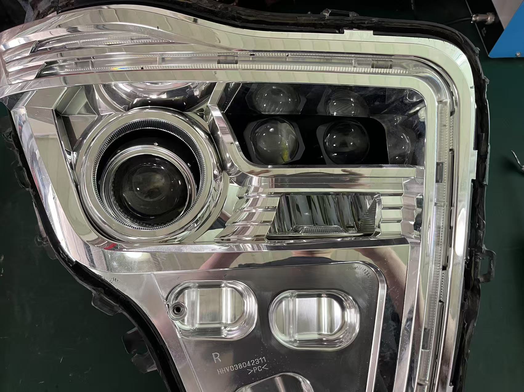 德州伟梵【22-25款德龙X6000近光位透镜款】远光 近光 安装图解