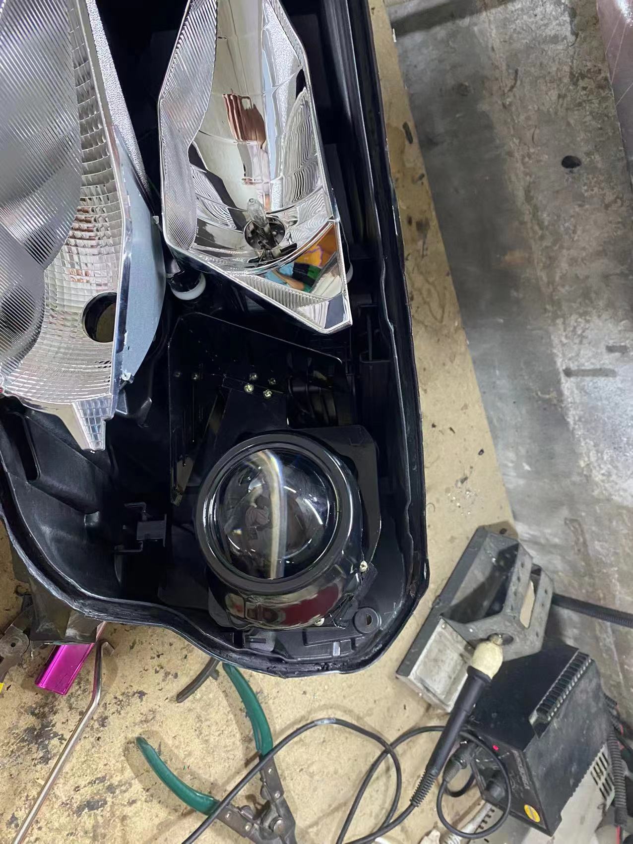 德州伟梵【捷达VA3透镜支架】安装图解