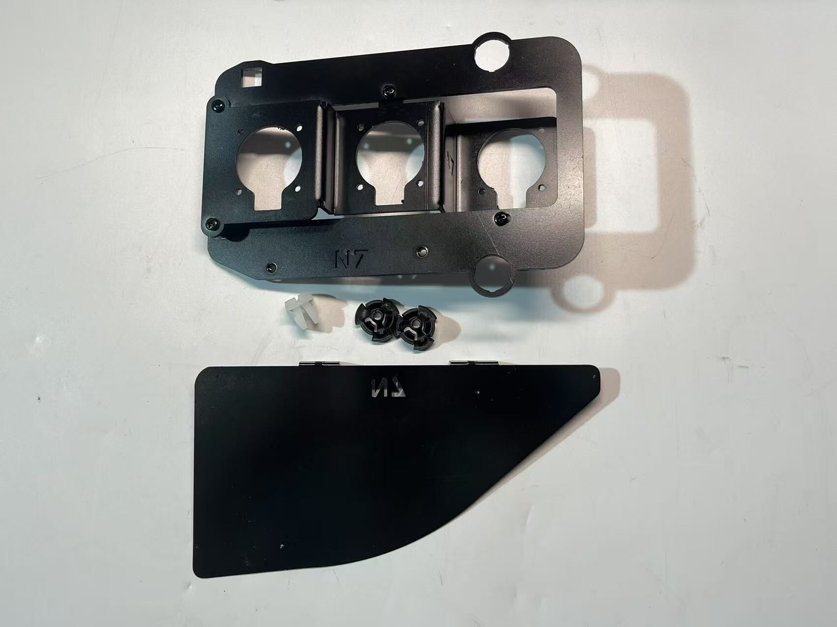 德州伟梵【25款日产 尼桑N7矩阵支架】 安装图解