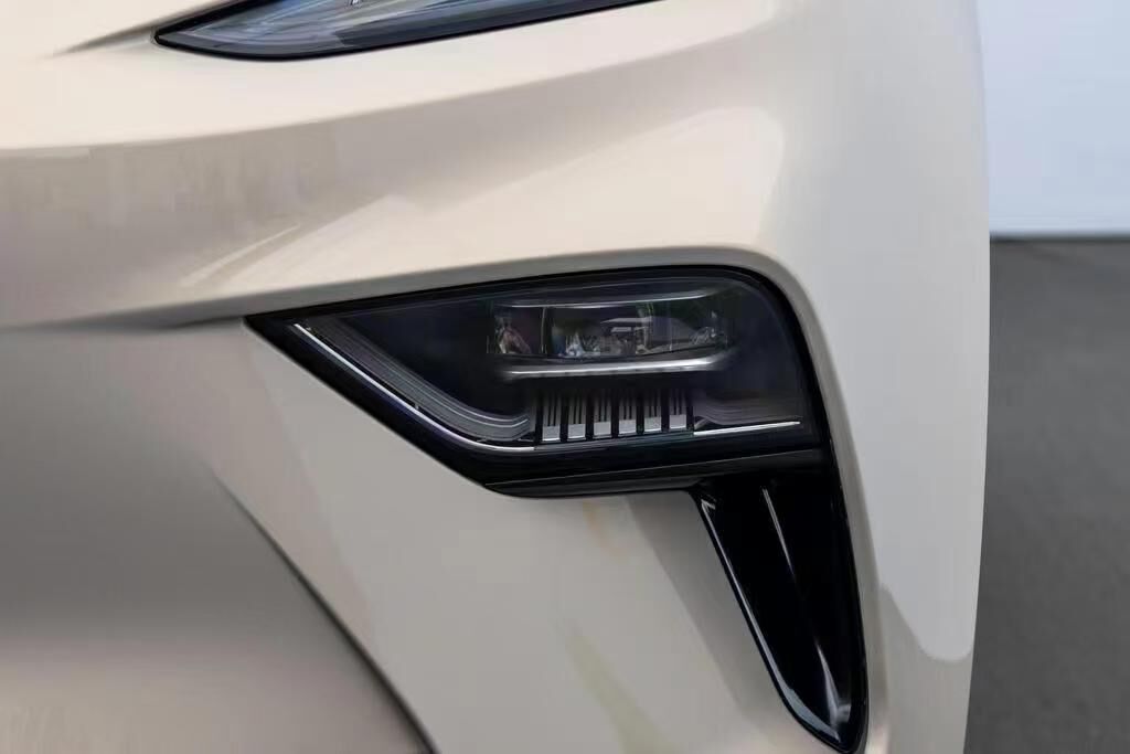 德州伟梵【25款名爵MG ES5透镜支架】3寸加矩阵 安装图解