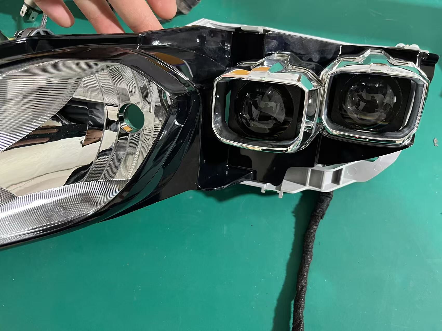 德州伟梵【17-18款本田缤智高配近光LED款 矩阵支架】 安装图解