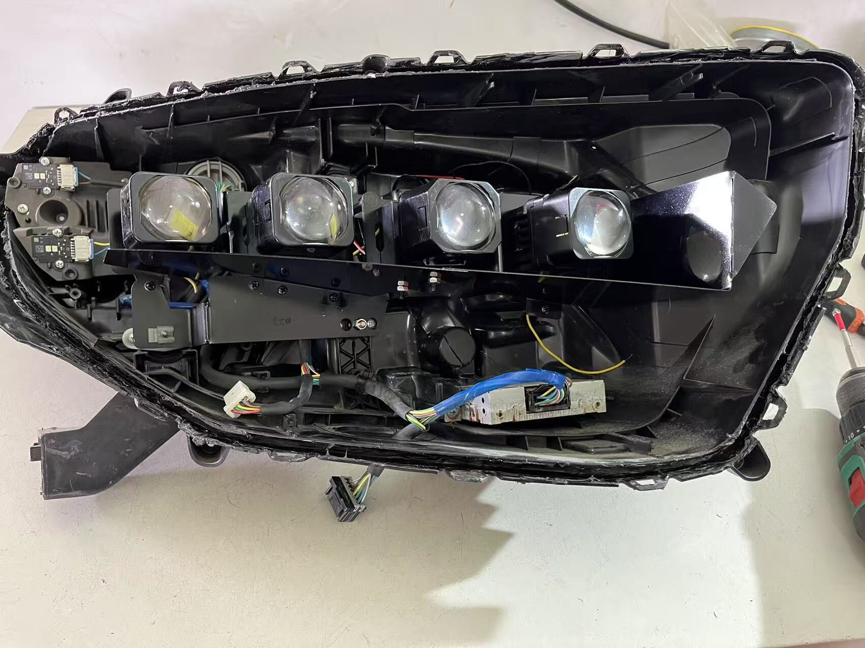 德州伟梵【22-24款本田艾力绅 奥德赛 四矩阵支架】 安装图解