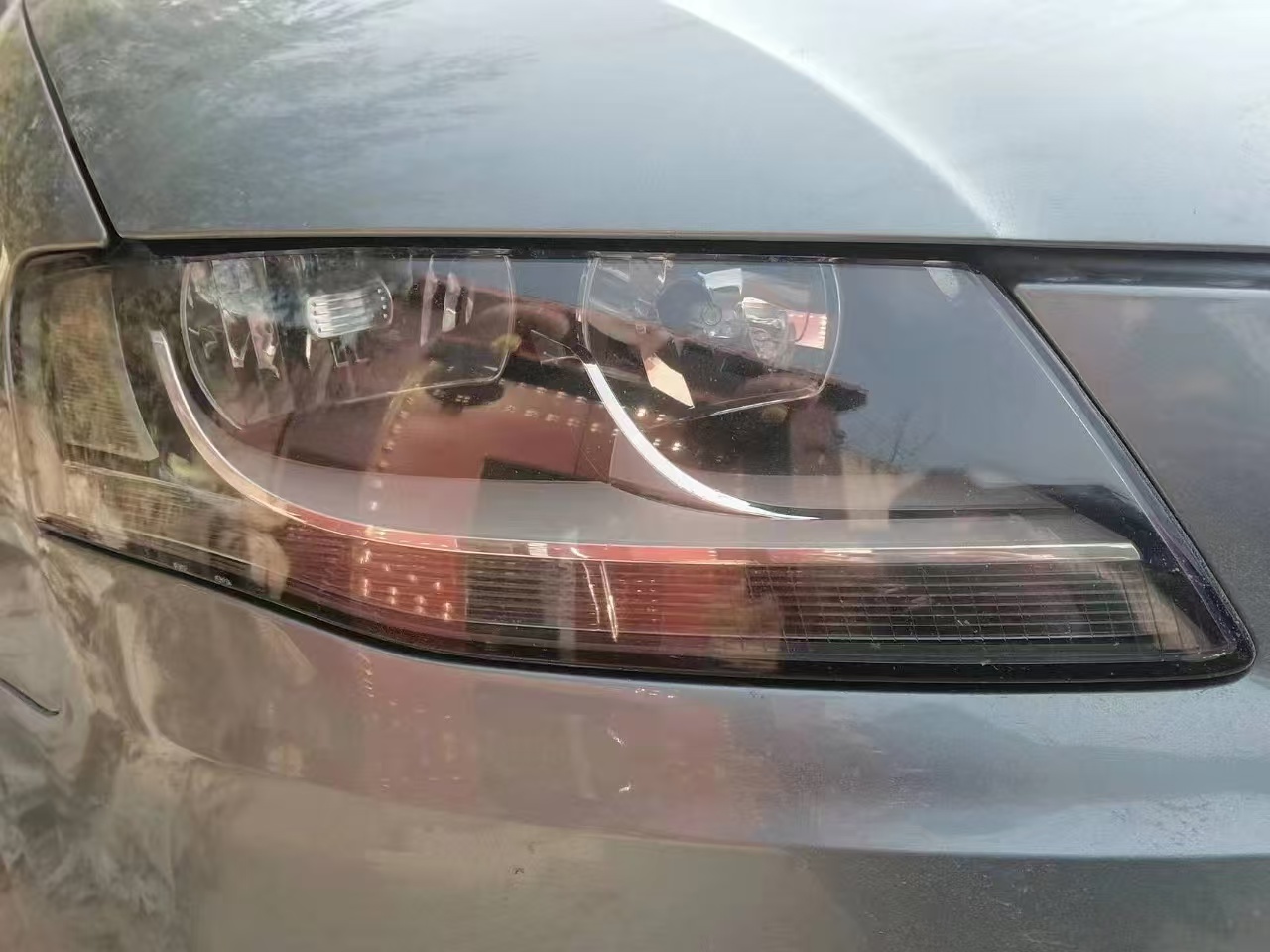 德州伟梵【09-11款奥迪A4 卤素灯碗款透镜支架】 安装图解