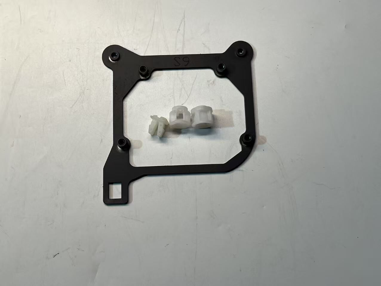 德州伟梵【23-25款骏铃S6 S9 擎天柱 透镜支架】 安装图解