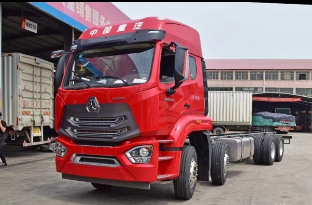 德州伟梵【20-21款重汽豪瀚N5G N6G N7G近光支架】 安装图解