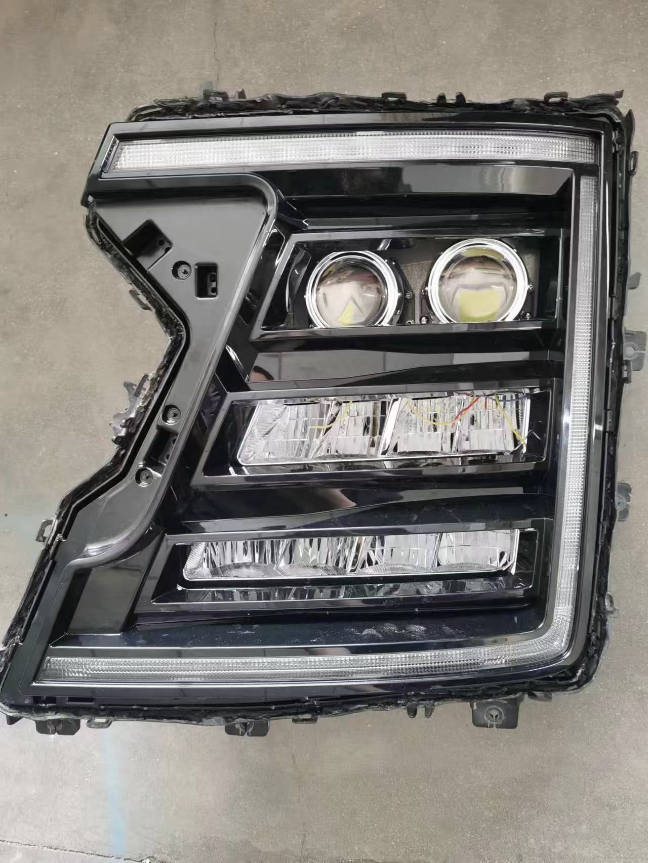 德州伟梵【20-23款豪沃TH7 近光四透支架】 安装图解