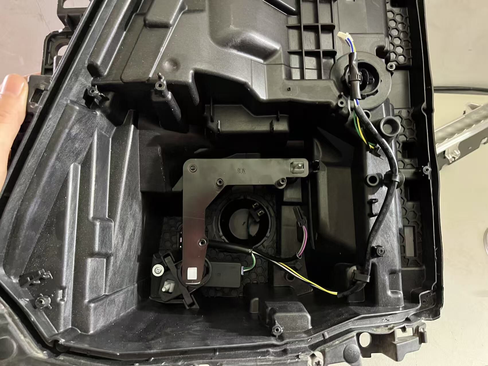 德州伟梵【24款江淮领跑L3/L6/L9/EV3/EV6 透镜支架】 安装图解