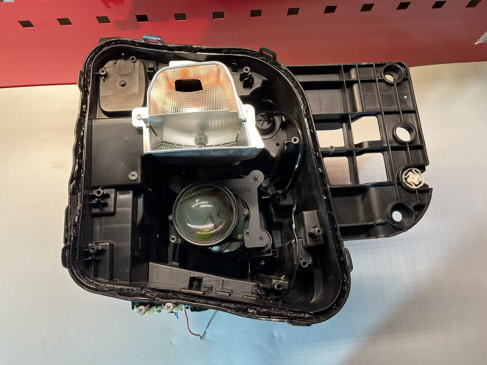 德州伟梵【 25款江铃E顺达/全新顺达】可免开 透镜后置 安装图解