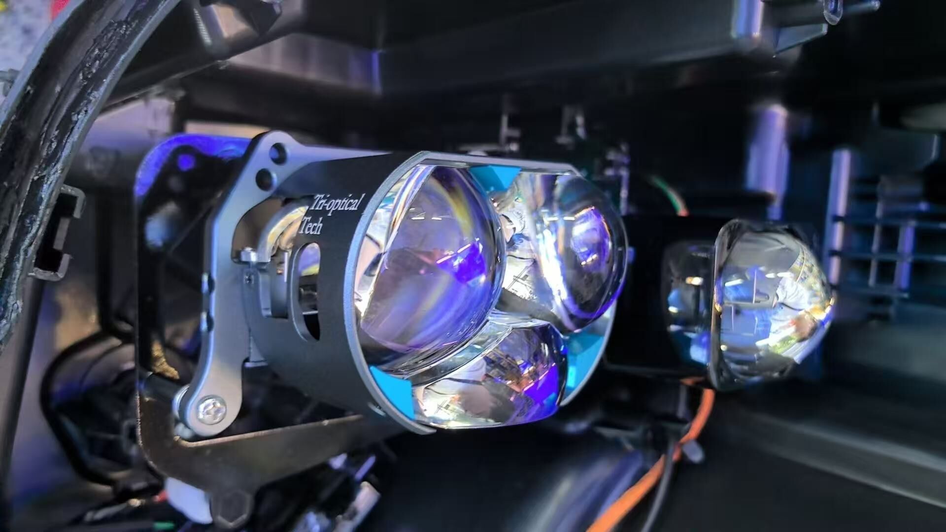 德州伟梵【24款东风星海V9 3寸加矩阵支架】 安装图解