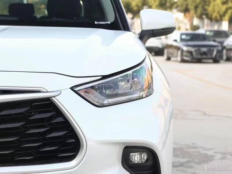 德州伟梵【22-23款丰田汉兰达低配 3寸加矩阵支架】 安装图解