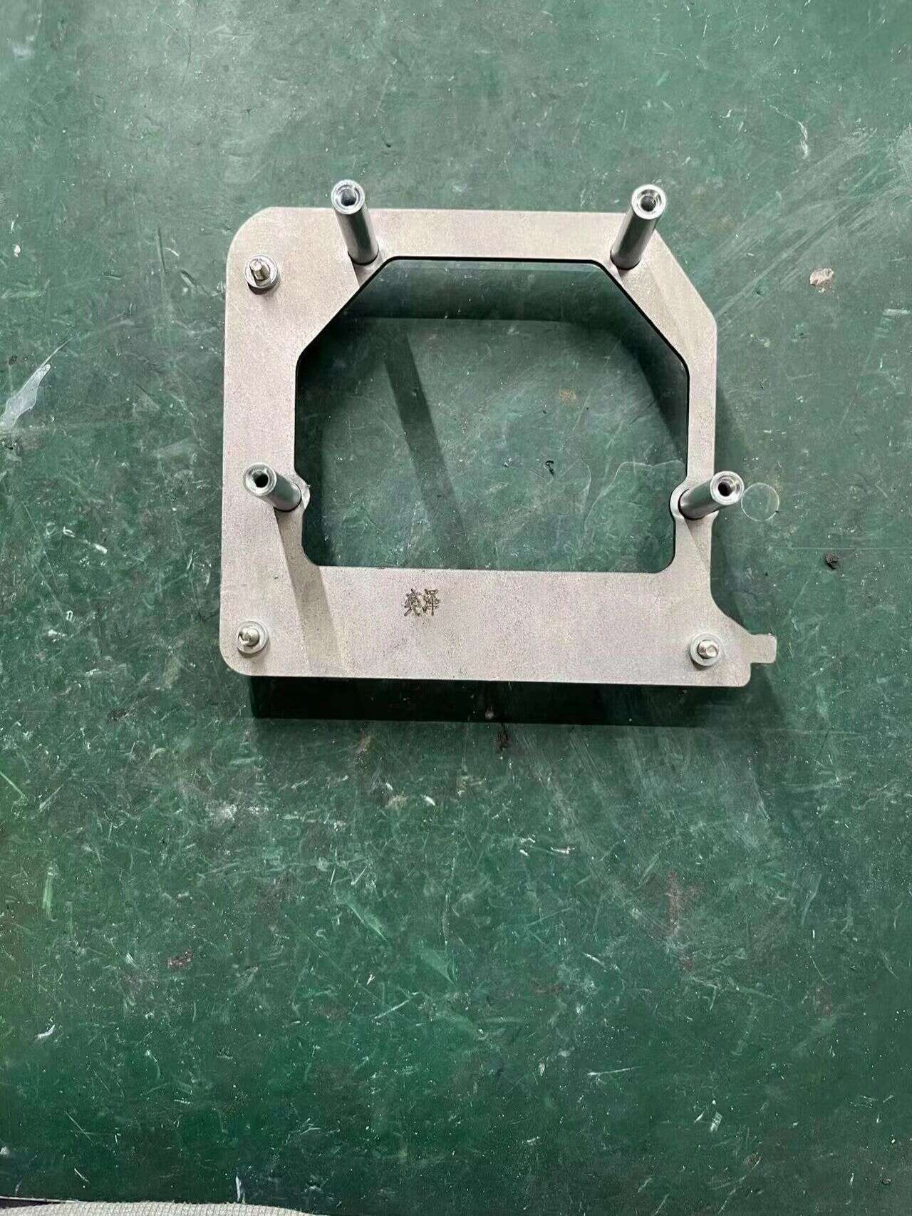 德州伟梵【21-23款 丰田奕泽运动sport版  透镜支架】 安装图解