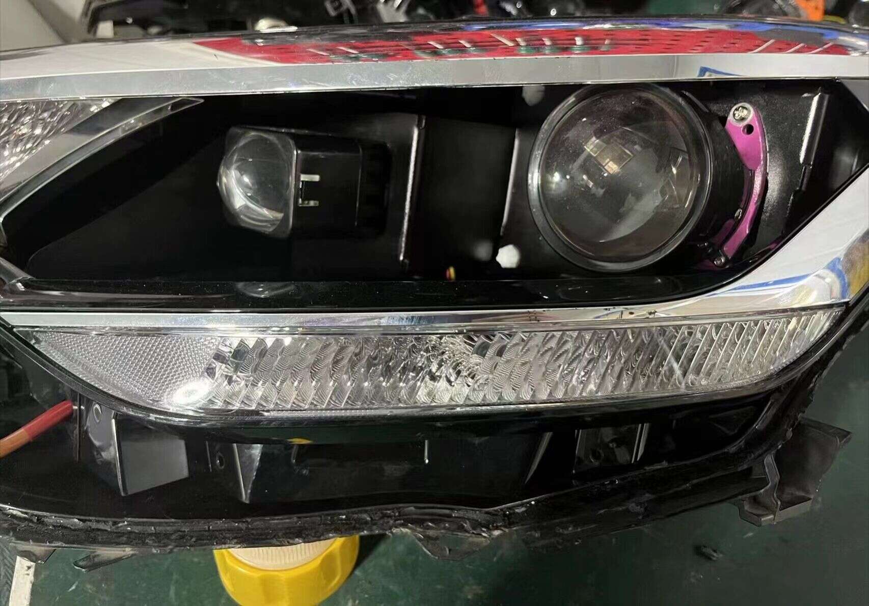 德州伟梵【21-23款 丰田奕泽IZOA  3寸加矩阵支架】 安装图解