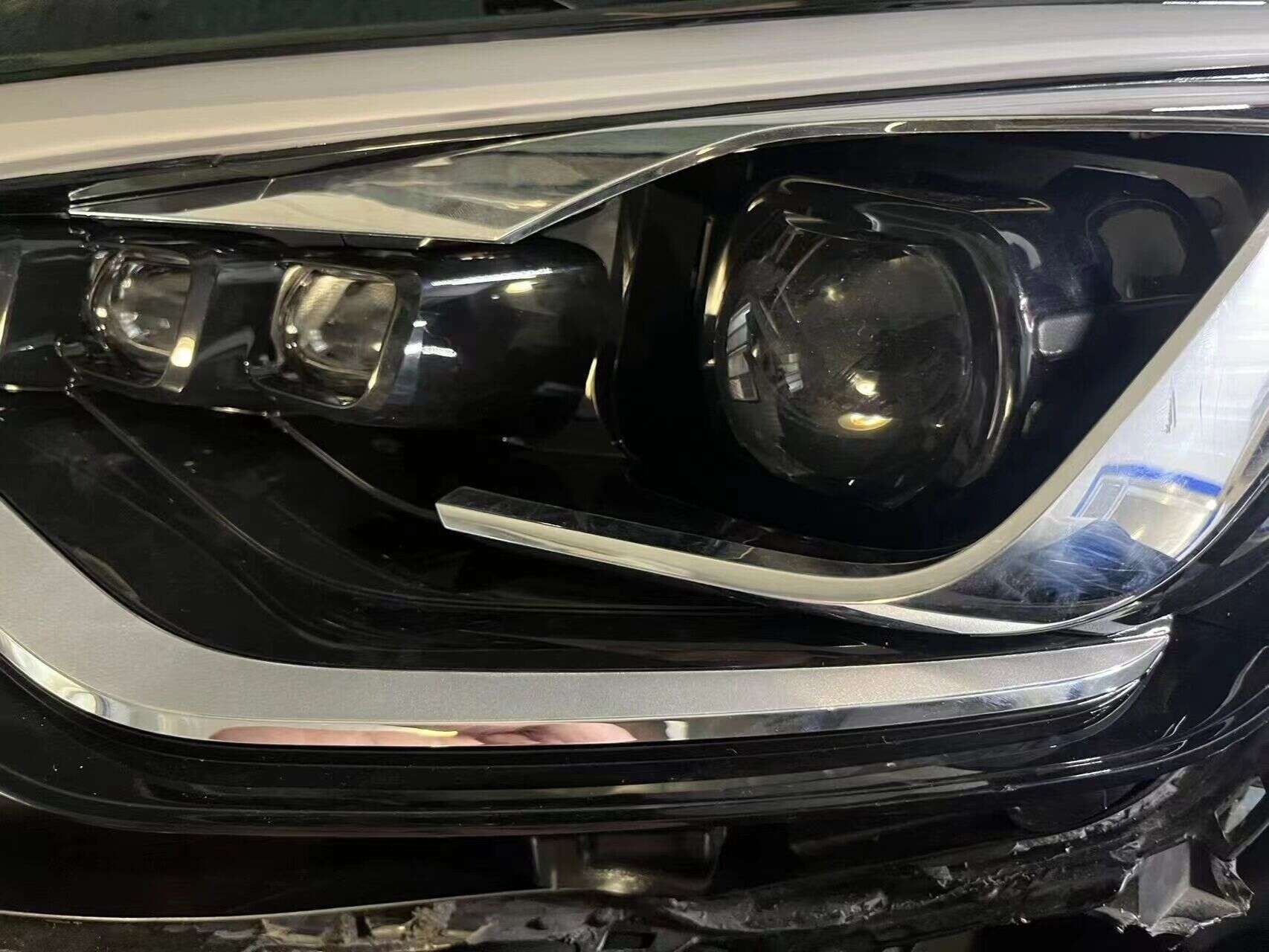 德州伟梵【21-23款 丰田奕泽运动sport版  透镜支架】 安装图解