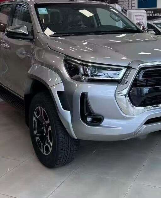 德州伟梵【丰田海拉克斯 透镜支架】 安装图解