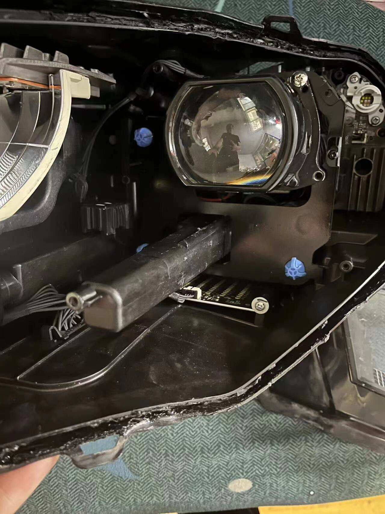 德州伟梵【20-24款 柯米克GT 近光支架】 安装图解