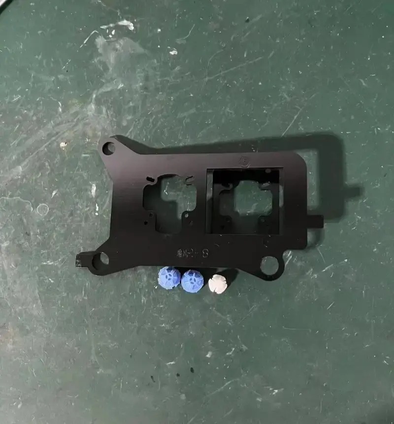 德州伟梵【24款 江淮瑞风RF8 矩阵支架】 安装图解