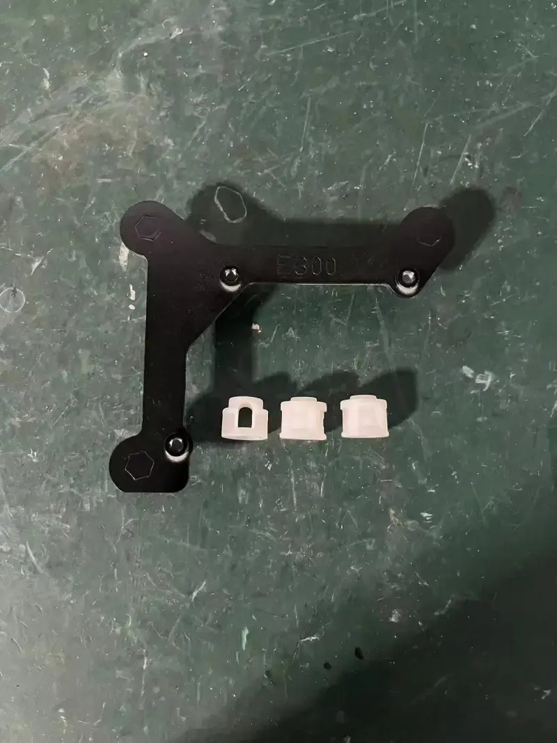 德州伟梵【19-24款 易至EV3 E300 可免开灯支架】 安装图解