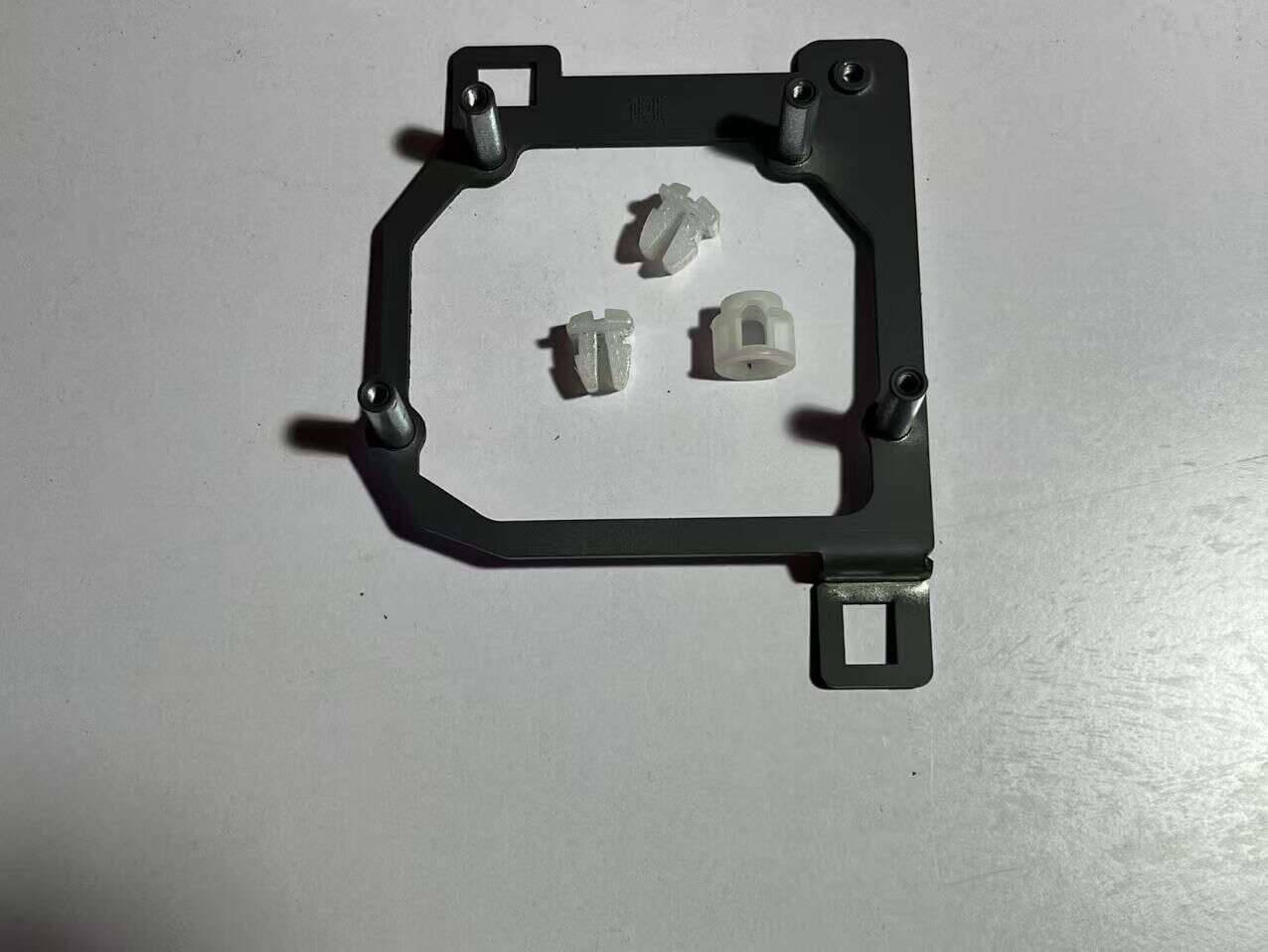 德州伟梵【21-24款 长安凯程神骐T30 T30EV 近光支架】 安装图解