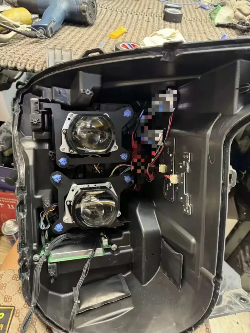 德州伟梵【23-24款 福田火星7 透镜支架】 安装图解