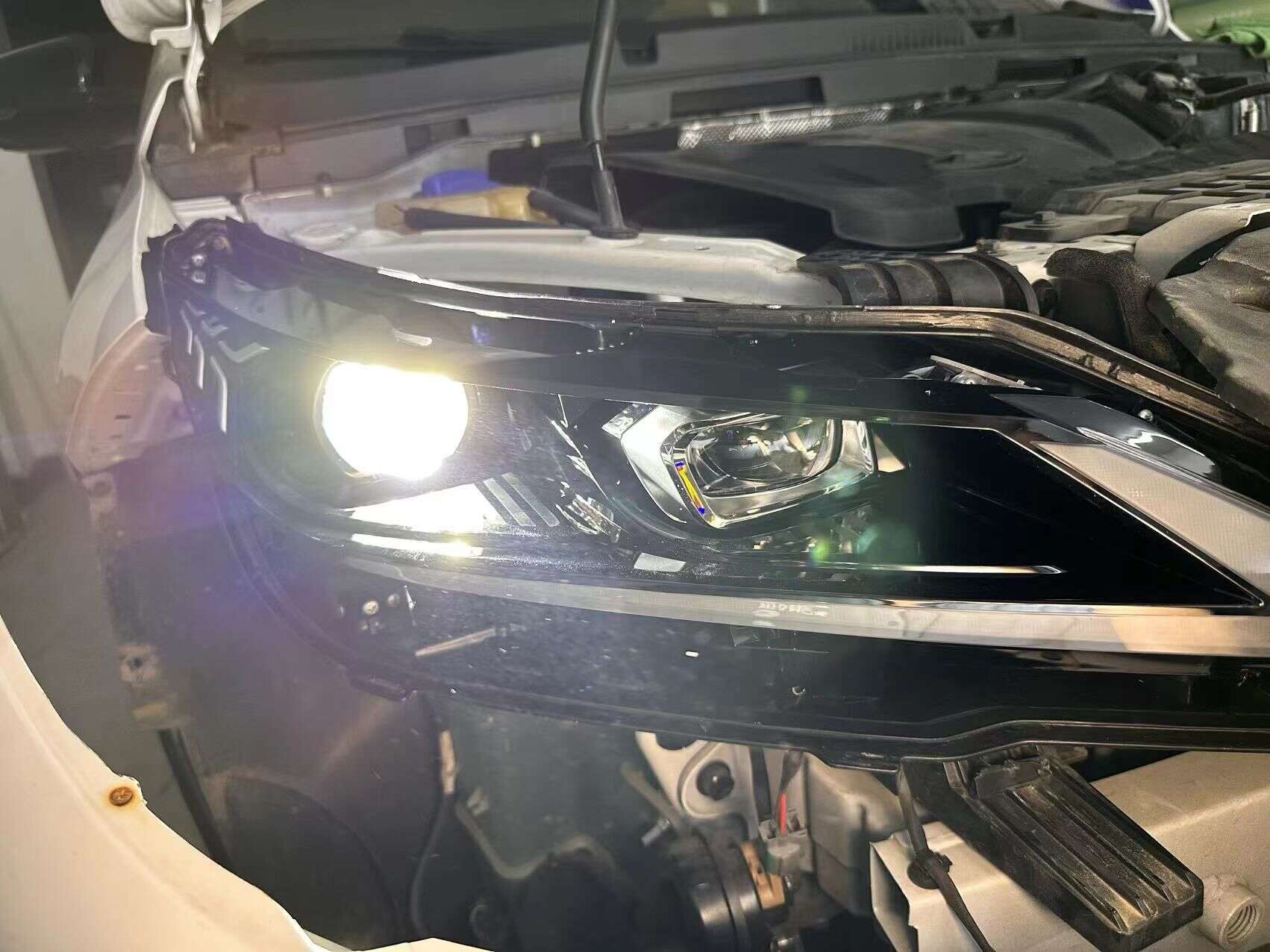 德州伟梵【22-23款 奇瑞艾瑞泽5GT 透镜支架】近光 远光 安装图解