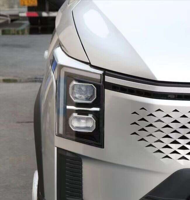 德州伟梵【23-24款 五菱菱势黄金卡 透镜支架】 安装图解