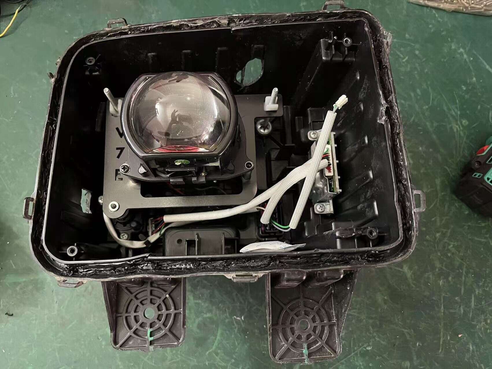 德州伟梵【24-25款 吉利远程星享V6E V6F V7E 透镜支架】 安装图解