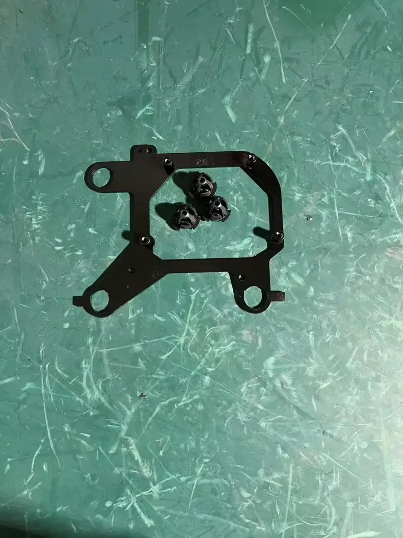 德州伟梵【荣威Marvel X 透镜支架】 安装图解