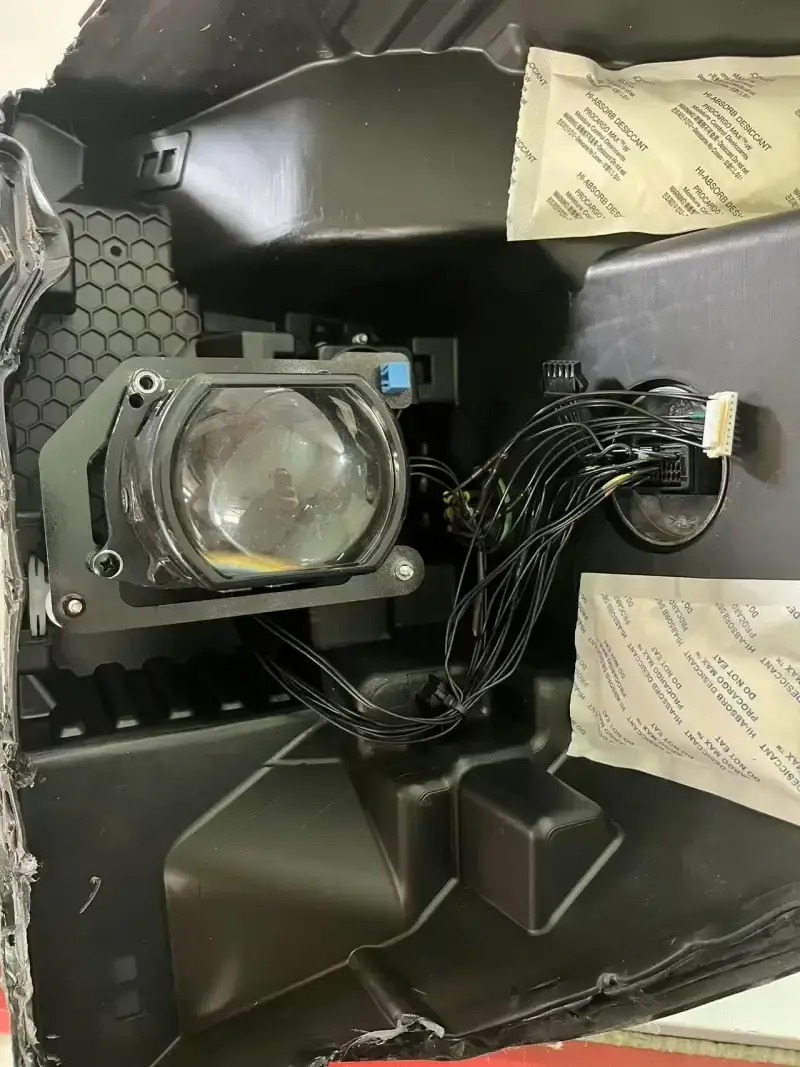 德州伟梵【25款 大通大家7 透镜支架】 安装图解