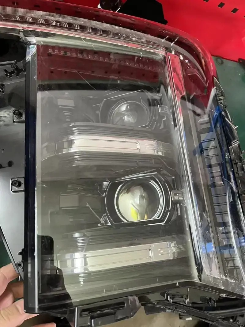 德州伟梵【25款 大通星际X四驱豪华版 透镜支架】 安装图解