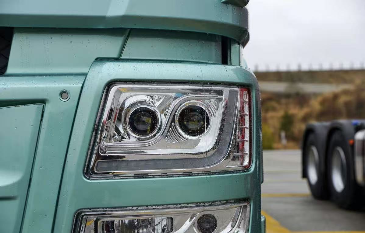 德州伟梵【24-26款 东风天龙旗舰KX 嵘耀版 四透支架】远光 近光 安装图解