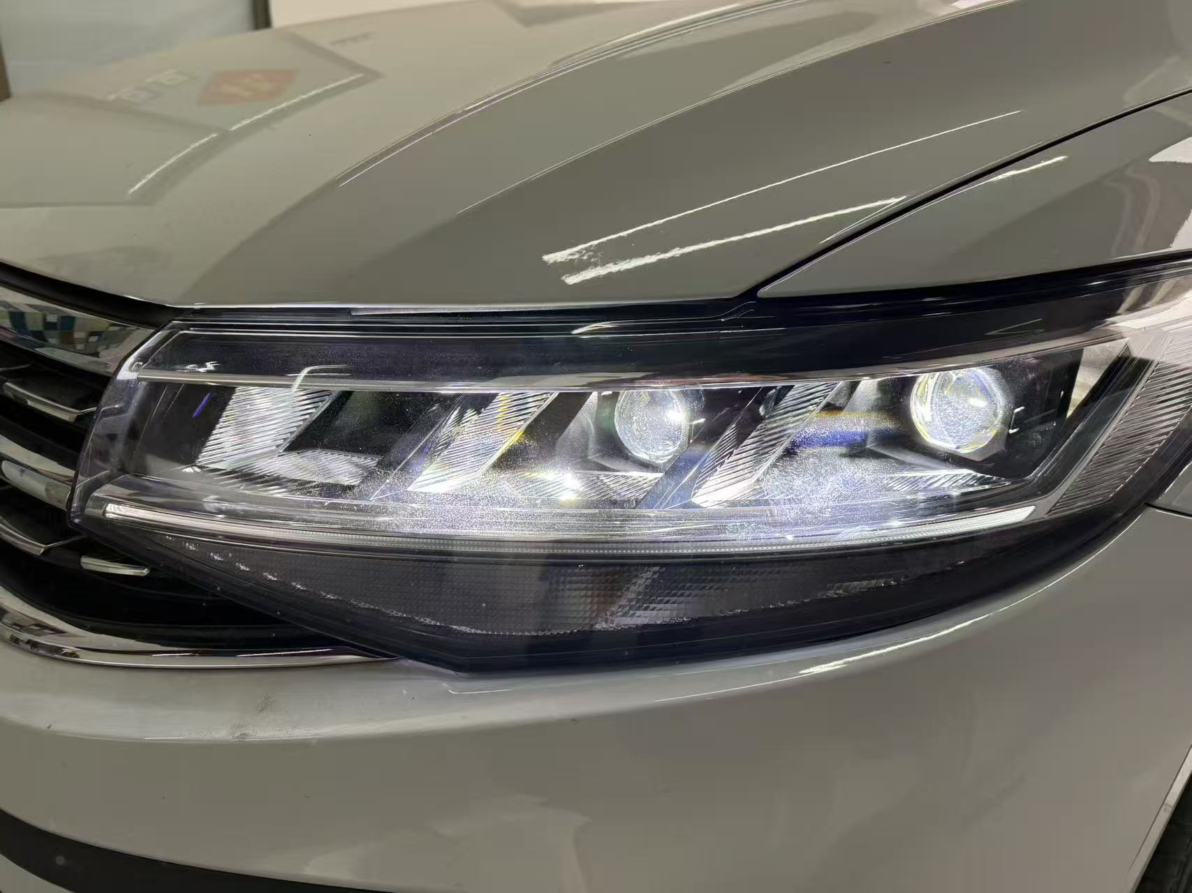 德州伟梵【23款 大众宝来低配 3矩阵支架】 安装图解