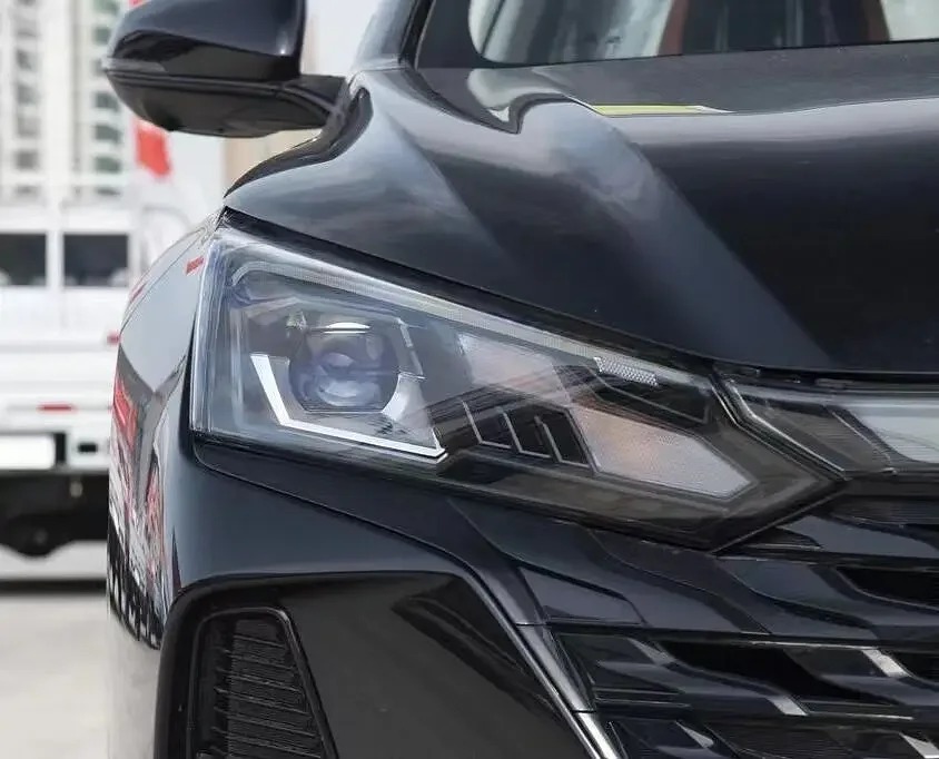 德州伟梵【21-24款 东风奕炫高配LED 透镜支架】 安装图解